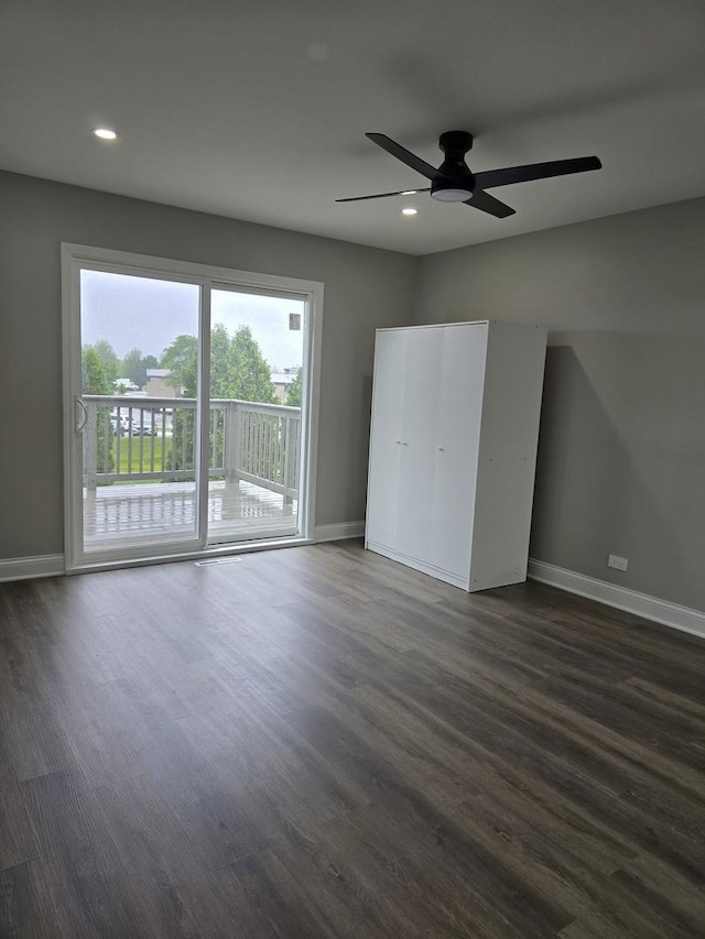 177 E Fullerton Ave, Glendale Heights, IL 60139 - unfurnished living room with dark wood-type flooring, baseboards, ceiling fan, and recessed lighting