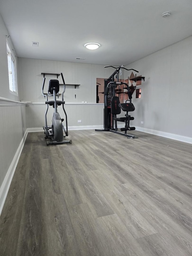 177 E Fullerton Ave, Glendale Heights, IL 60139 - workout area with wood finished floors