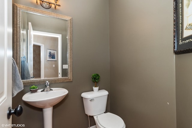 31730 N Clearwater Dr, Lakemoor, IL 60051 - bathroom with toilet