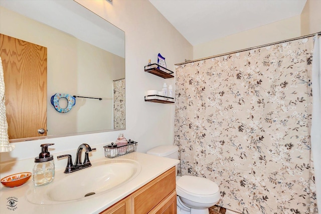 15255 Kenmare Cir, Manhattan, IL 60442 - full bath featuring vanity and a shower with shower curtain