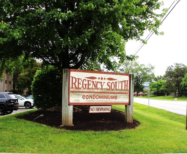 2364 S St Unit C, Elgin, IL 60123 - community / neighborhood sign featuring a yard