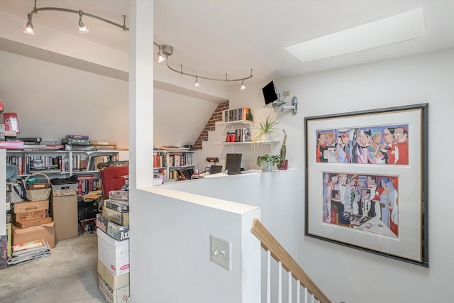26 E 14th Pl, Chicago, IL 60605 - corridor featuring rail lighting and a skylight