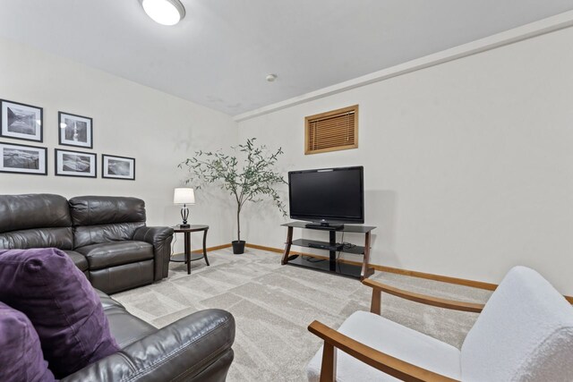 730 N Hundley St, Hoffman Estates, IL 60169 - living area with light carpet and baseboards