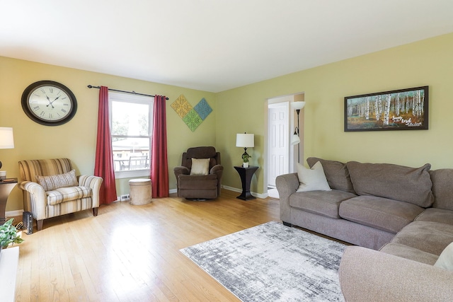 612 Aurora Way, Wheaton, IL 60187 - living area with wood finished floors and baseboards
