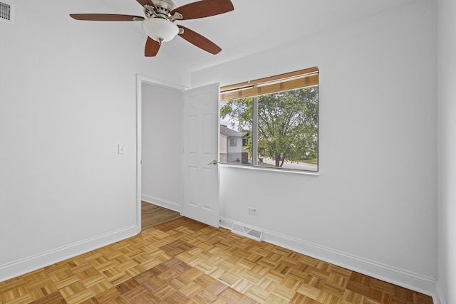 3S261 Briarwood Dr, Warrenville, IL 60555 - unfurnished room with baseboards and a ceiling fan