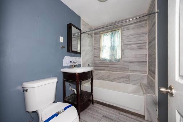 17231 Laflin Ave, East Hazel Crest, IL 60429 - full bath featuring toilet, vanity, and shower / bath combination