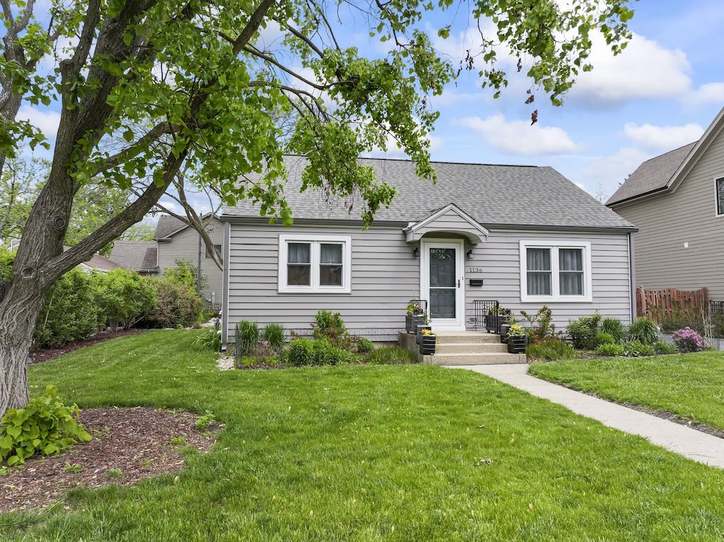 1136 Hazel Ave, Deerfield, IL 60015 - photo 1