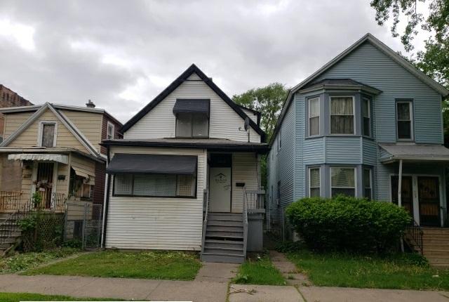 11842 S State St, Chicago, IL 60628 - photo 1