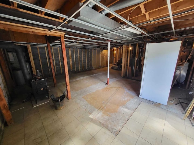 4502 NW Scenic Dr, Peoria, IL 61615 - view of unfinished basement