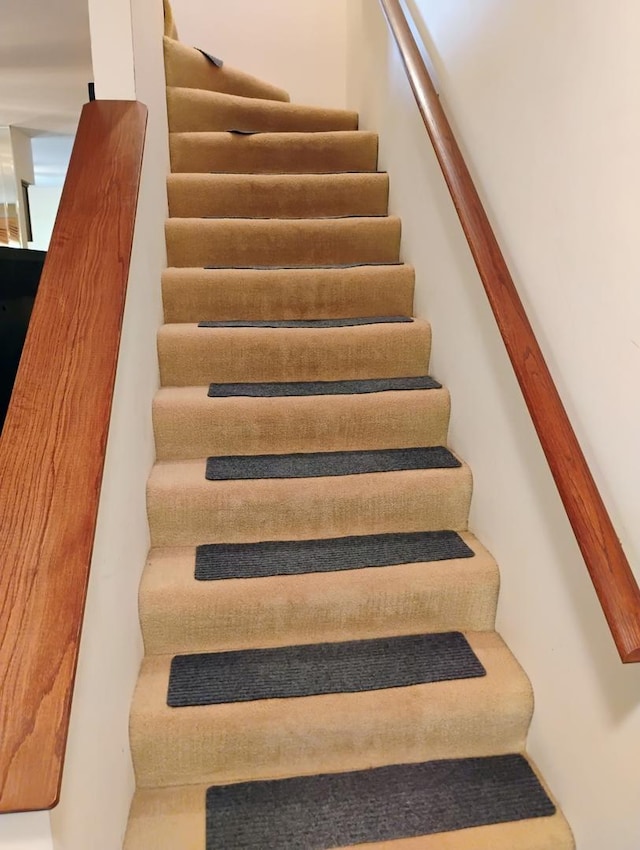 17429 W Chestnut Ln, Gurnee, IL 60031 - view of stairs