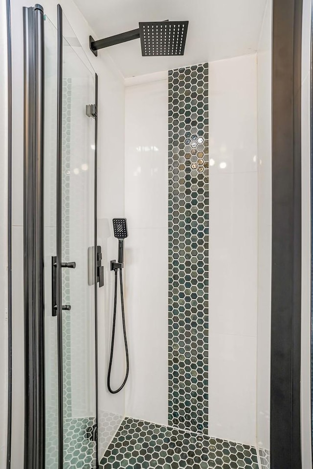 9602 S Troy Ave, Evergreen Park, IL 60805 - bathroom featuring a stall shower