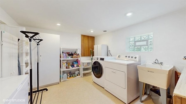 5247 Greenwood St, Skokie, IL 60077 - laundry area featuring washer and clothes dryer and recessed lighting