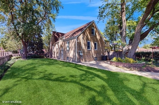 5247 Greenwood St, Skokie, IL 60077 - view of side of property