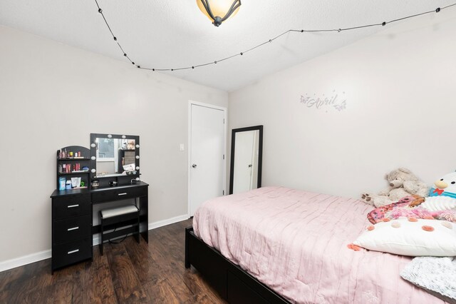 5401 W Arlington Dr, Hanover Park, IL 60133 - bedroom featuring wood finished floors and baseboards