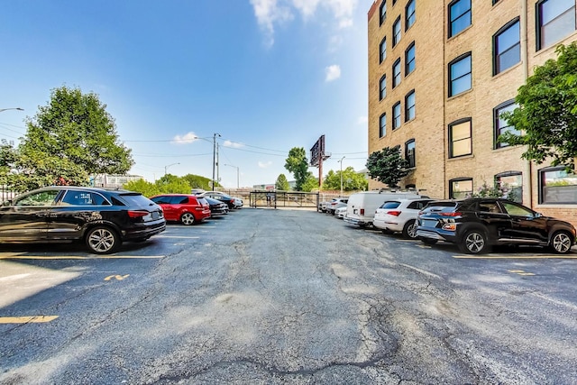 525 N Halsted St Unit 409, Chicago, IL 60642 - view of uncovered parking lot