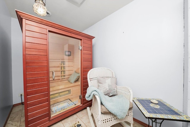 1423 N River Rd, Mchenry, IL 60050 - view of living area