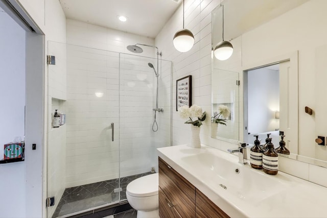 335 E Cullerton St, Chicago, IL 60616 - full bath featuring a stall shower, vanity, and toilet