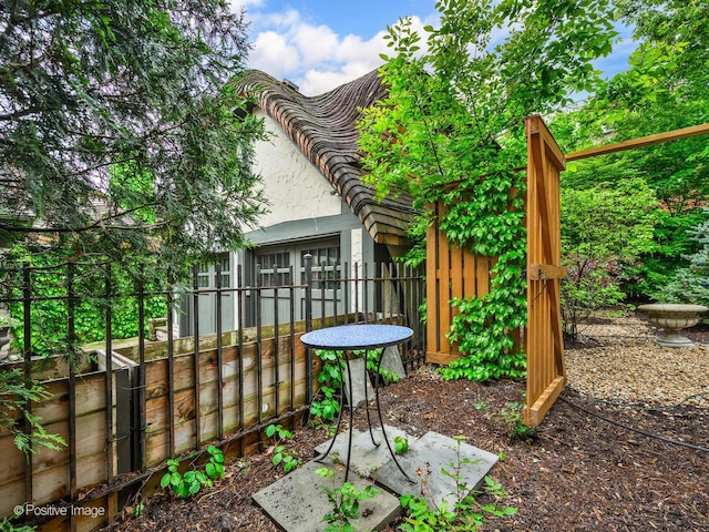 411 Linden Ave, Oak Park, IL 60302 - view of yard