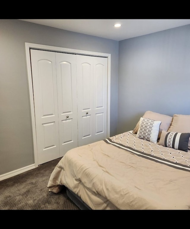 720 N Western Ave Unit 10, Park Ridge, IL 60068 - bedroom with dark colored carpet, a closet, baseboards, and recessed lighting