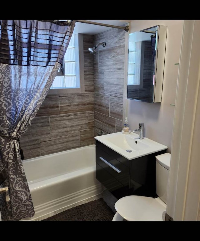 720 N Western Ave Unit 10, Park Ridge, IL 60068 - full bath featuring shower / bath combination with curtain, toilet, and vanity
