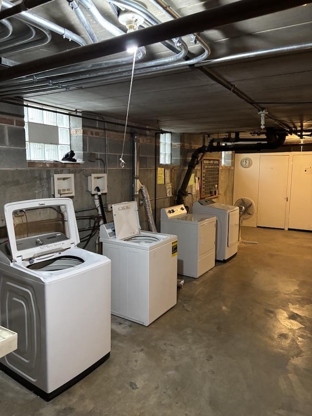 720 N Western Ave Unit 10, Park Ridge, IL 60068 - basement featuring washer and clothes dryer