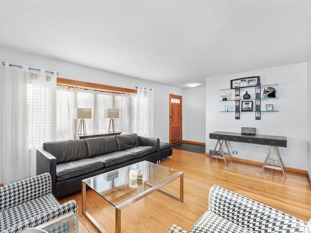3405 N Osage Ave, Chicago, IL 60634 - living area featuring wood finished floors and baseboards