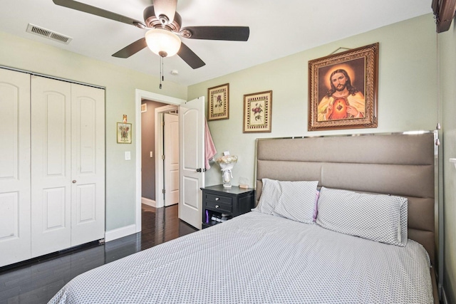 1 Churchill Ct, South Elgin, IL 60177 - bedroom featuring a closet, baseboards, ceiling fan, and dark wood-style floors