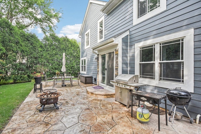 1 Churchill Ct, South Elgin, IL 60177 - view of patio with a fire pit, grilling area, and outdoor dining area