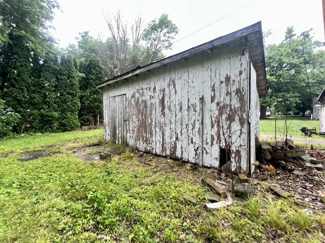 103 W 2nd St, Broadlands, IL 61816 - view of outbuilding