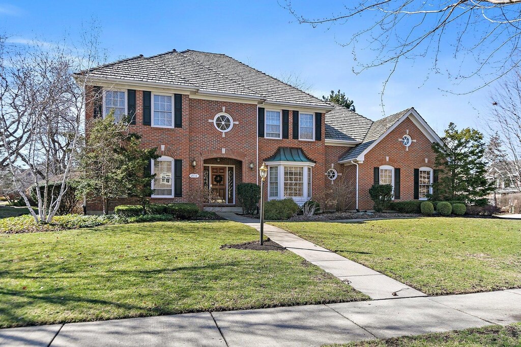 2716 Royal Kings Ct, Saint Charles, IL 60174 - photo 1
