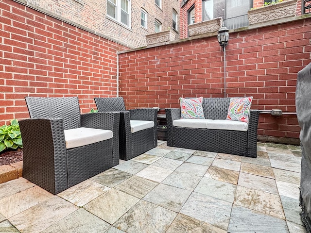 2736 N Hampden Ct Unit 105, Chicago, IL 60614 - view of patio / terrace