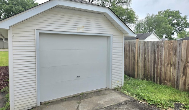 view of detached garage