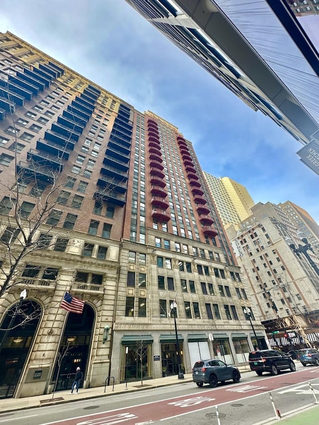 208 W Washington St Unit 1711, Chicago, IL 60606 - view of building exterior