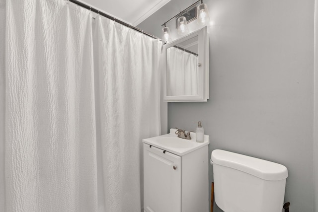 1013 Oakwood Dr, Round Lake Beach, IL 60073 - bathroom featuring vanity and toilet