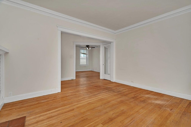 2749 N Hampden Ct Unit 1E, Chicago, IL 60614 - unfurnished room with crown molding, light wood finished floors, and baseboards
