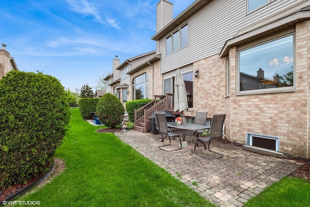 8806 175th St, Tinley Park, IL 60487 - view of green lawn with a patio