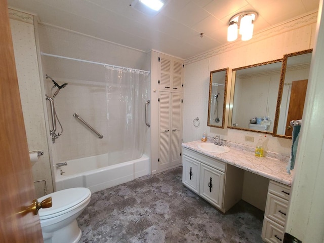 603 7th Ave, Sterling, IL 61081 - bathroom with vanity, shower / bath combination with curtain, toilet, and a closet