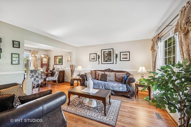 1780 Mission Hills Dr, Elgin, IL 60123 - photo 3