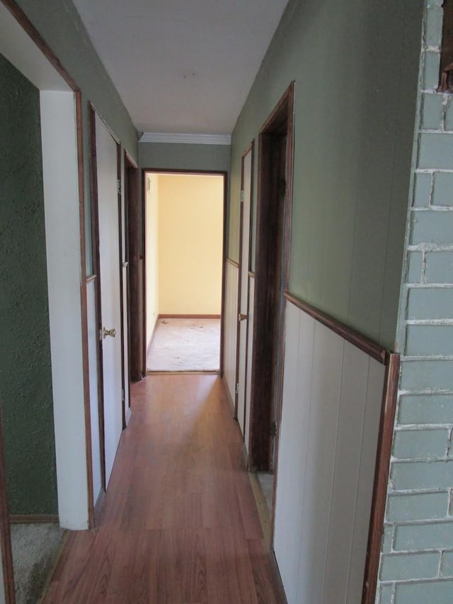 786 N Van Auken St, Elmhurst, IL 60126 - corridor featuring wood finished floors
