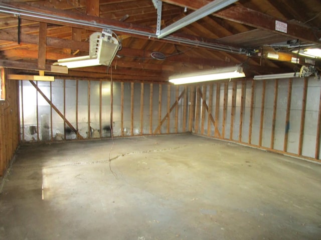 786 N Van Auken St, Elmhurst, IL 60126 - view of garage