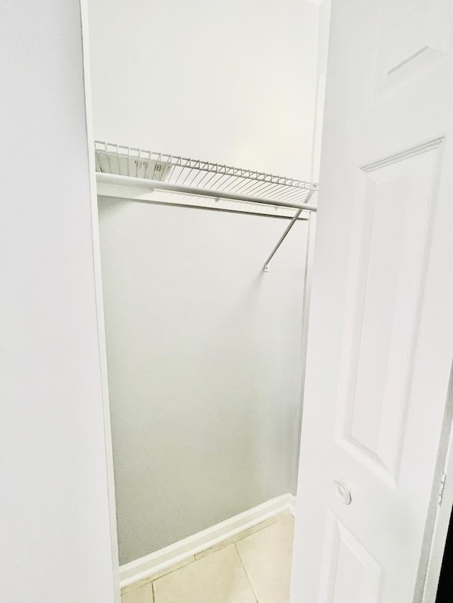 2300 W Granville Ave Unit G, Chicago, IL 60659 - view of closet