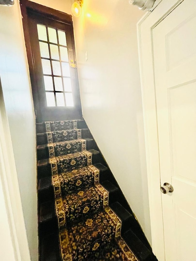 2300 W Granville Ave Unit G, Chicago, IL 60659 - view of stairway