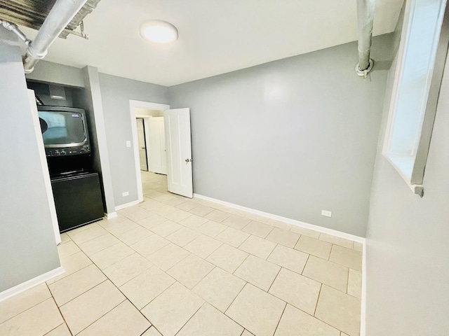 2300 W Granville Ave Unit G, Chicago, IL 60659 - empty room with light tile patterned floors and baseboards
