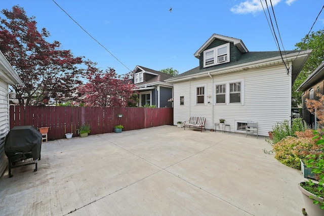 5331 W Schubert Ave, Chicago, IL 60639 - back of property with a patio area