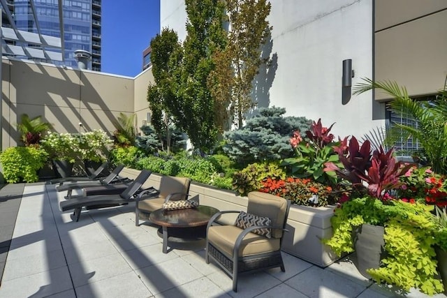 201 N Westshore Dr Unit 2608, Chicago, IL 60601 - view of patio / terrace