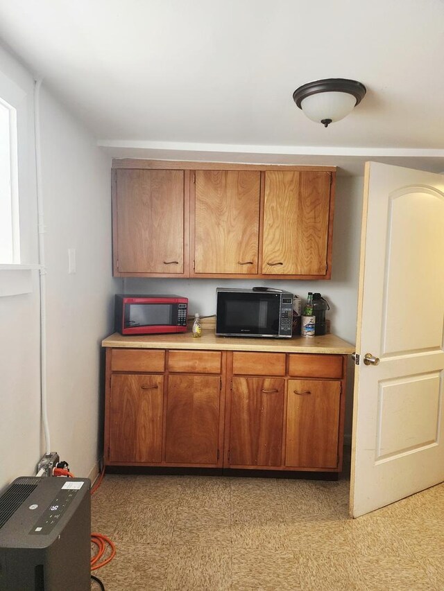 7645 S Cornell Ave, Chicago, IL 60649 - photo 33