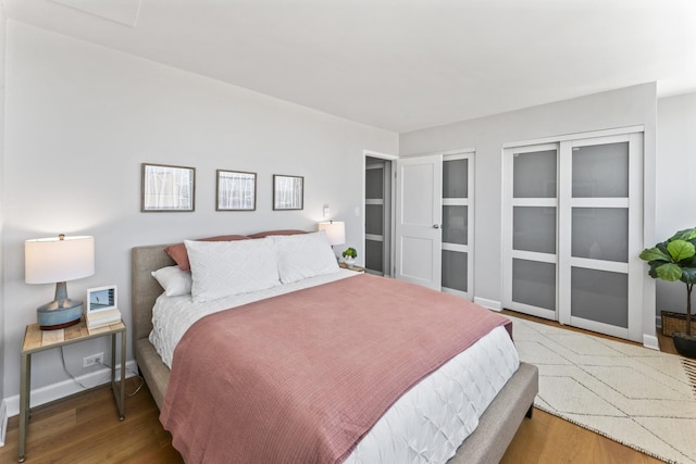 2700 N Hampden Ct Unit 24A, Chicago, IL 60614 - bedroom featuring wood finished floors and baseboards