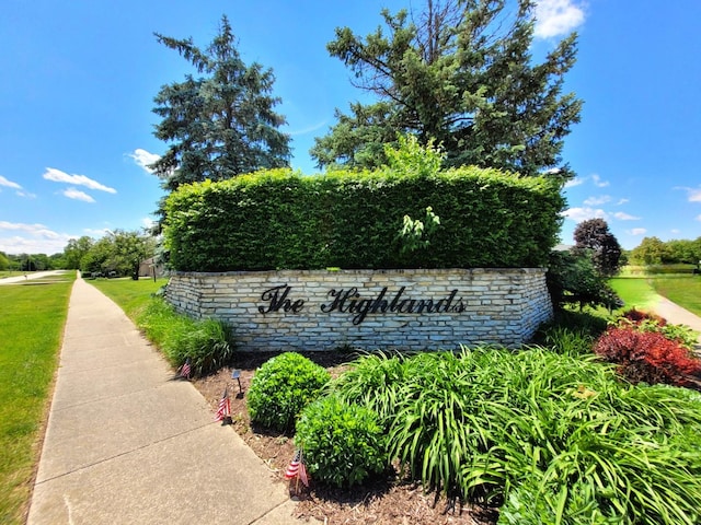 26011 W Highland Dr, Channahon, IL 60410