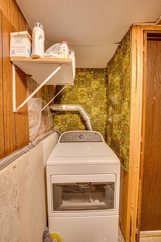 24W474 Surf Ct, Naperville, IL 60540 - laundry room featuring washer / dryer and a textured ceiling
