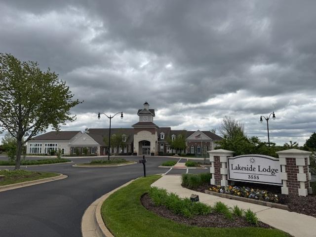 3881 Melody St, Mundelein, IL 60060 - view of community sign